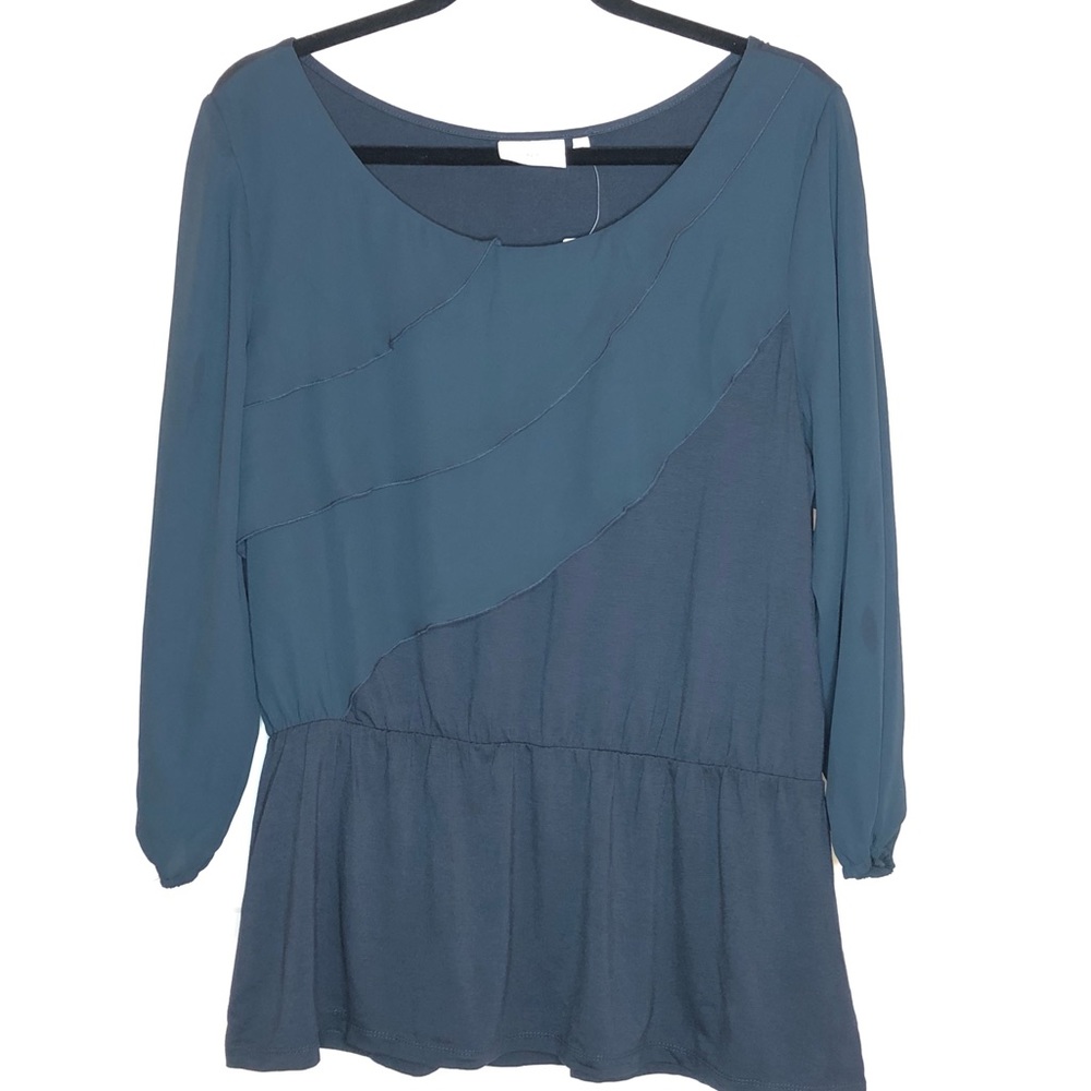 Anthropologie Deletta gray ruffle cold shoulder